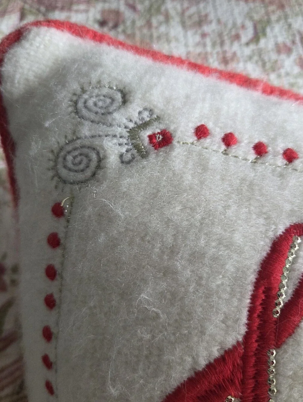 Je T'aime Embroidered Accent Pillow - White and Red Anthropologie
